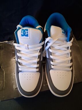 DC Kids' White & Gray Skate Sneakers with Blue Lining